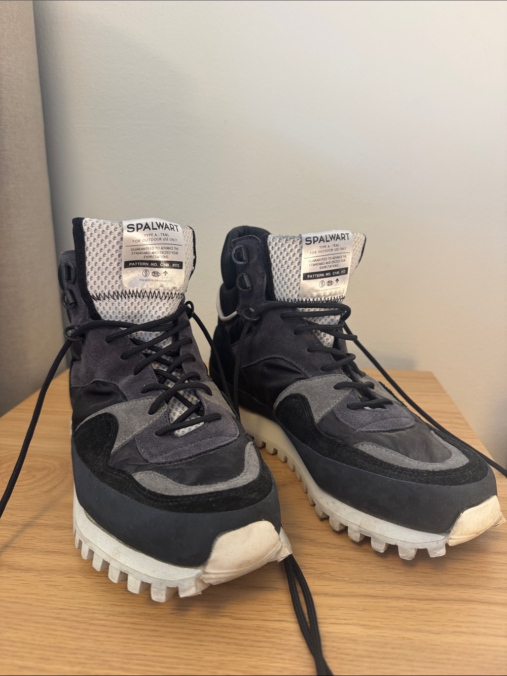 Spalwart Black and Gray Women’s Marathon Snow Jogger